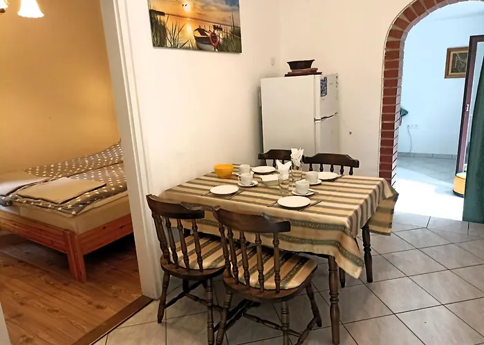 Csillag-lak Vakantiehuis Balatonföldvár